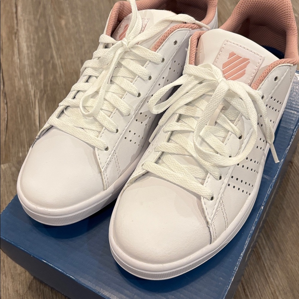 K-Swiss Women's White and Pink Lace-Up Sneakers - Picture 4 of 7